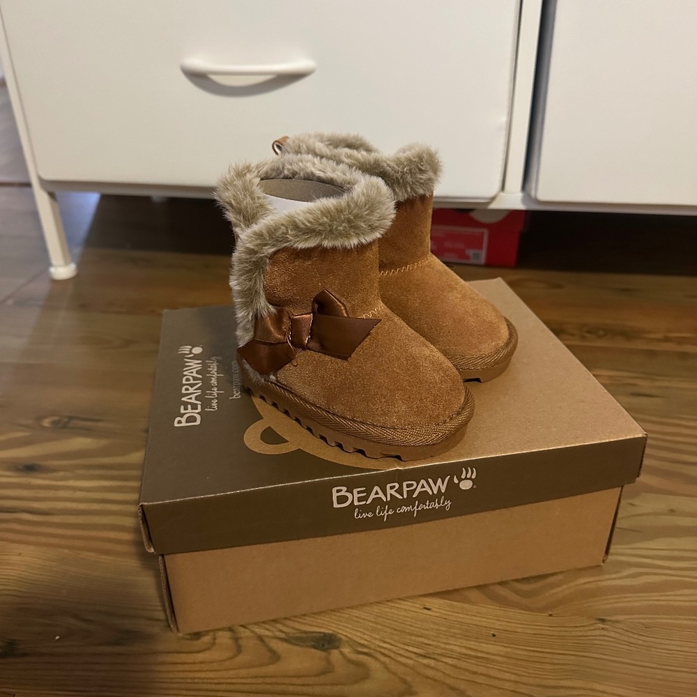 Bearpaws size 3